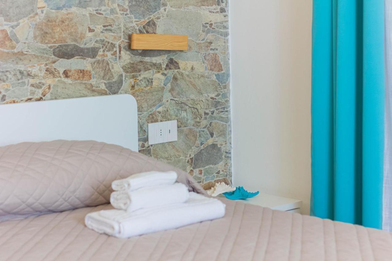 Roccabianca Rooms & Studios Stintino Dış mekan fotoğraf