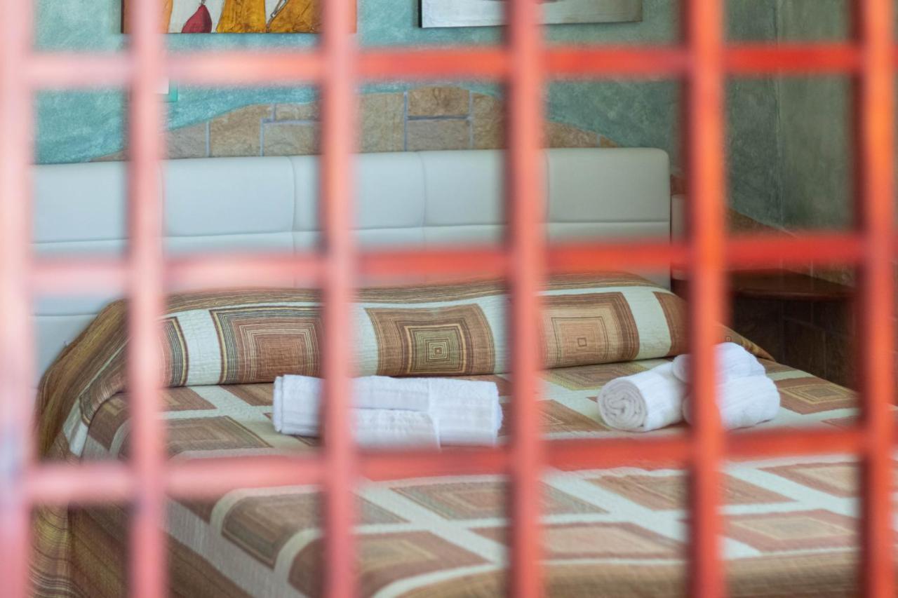 Roccabianca Rooms & Studios Stintino Dış mekan fotoğraf